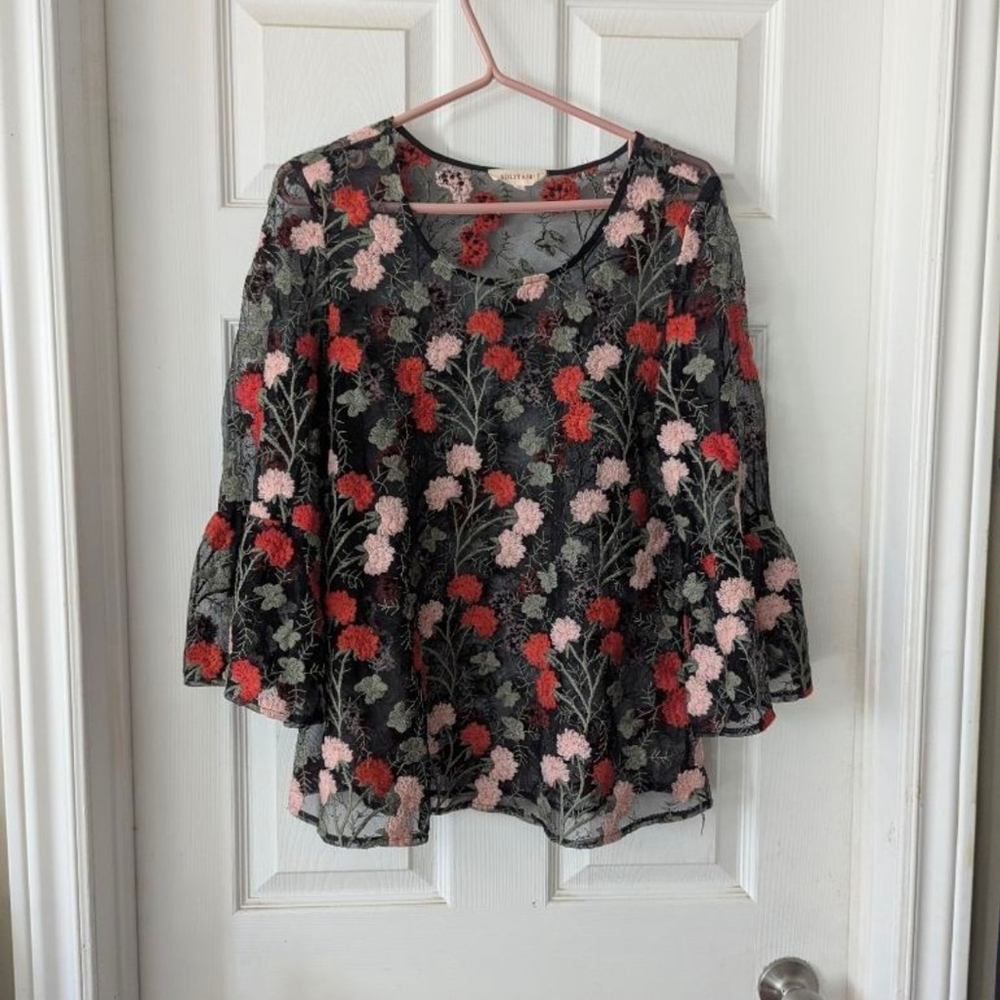 Solitaire Sheer Floral Embroidered Bell Sleeve Tunic Blouse - S/M